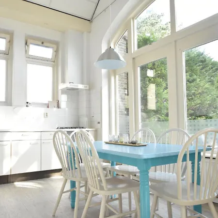 Near Dom wakacyjny Bergen aan Zee